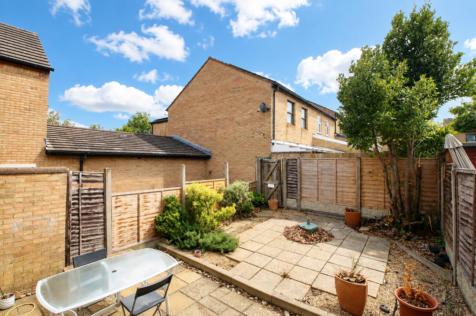 Carlina Place, Conniburrow, Milton Keynes
